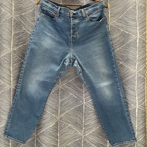 Levi’s Wedgie Fit Jeans
